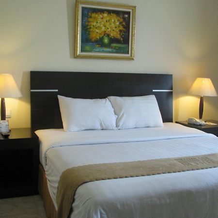 Grand Asia Hotel Jakarta Exterior photo