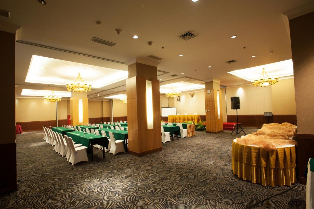 Grand Asia Hotel Jakarta Exterior photo